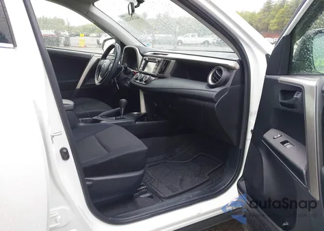 2015 Toyota Rav4 Le z USA, uszkodzony, nr VIN JTMZFREV4FJ054614